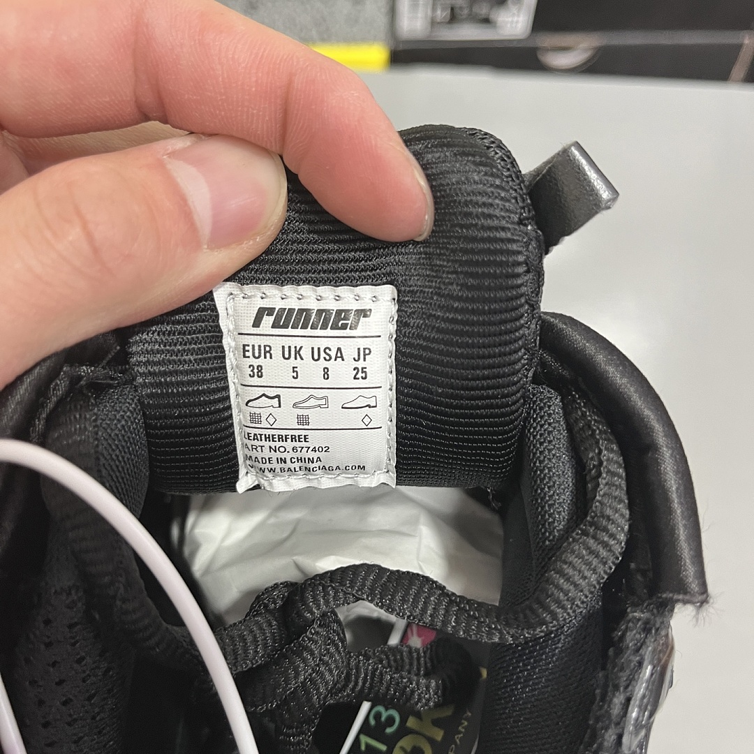 Balenciaga BLCG Runner 7 Gen - Image 9