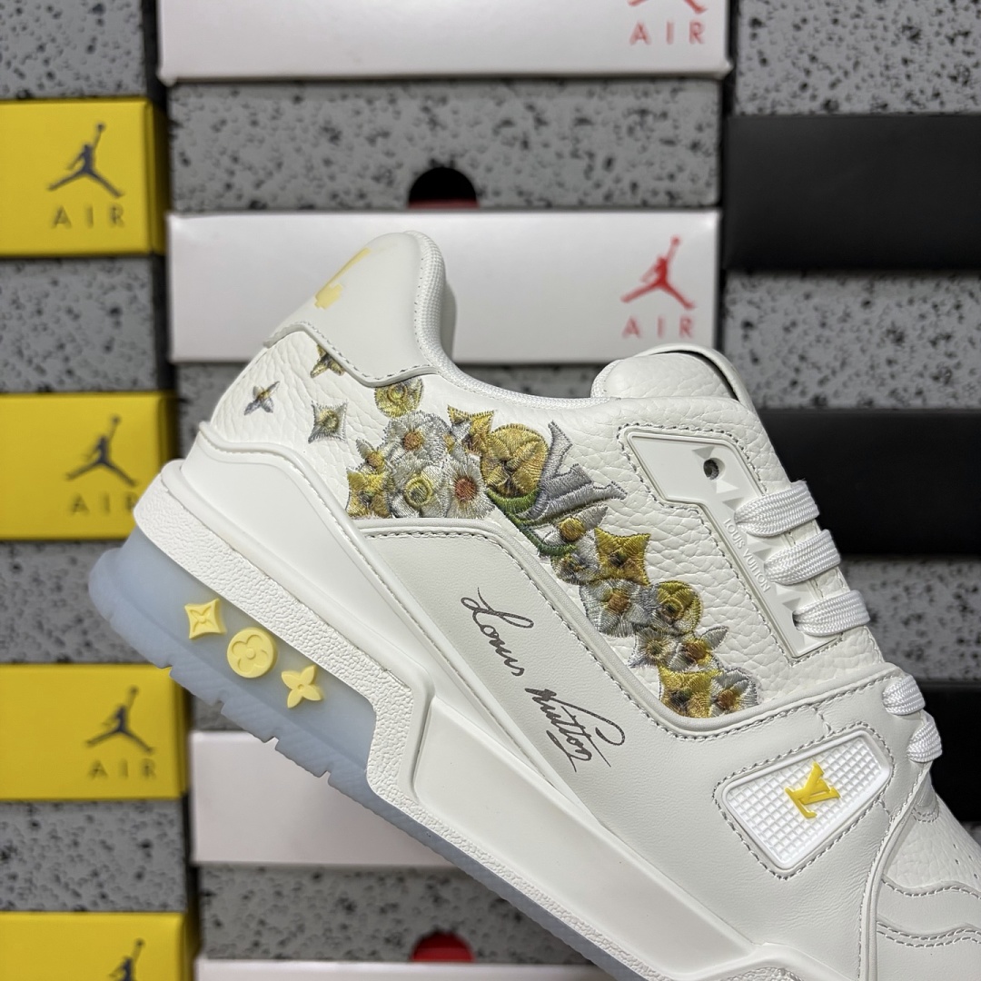 Louis Vuitton Trainer - Image 7