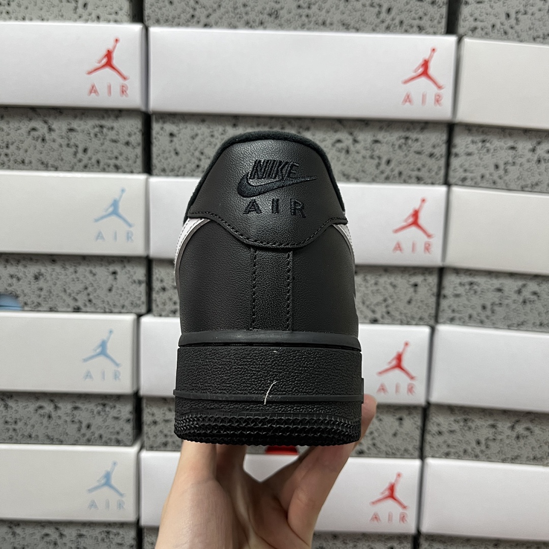 Nike Air Force 1 Low Supreme (Black White) - Image 3