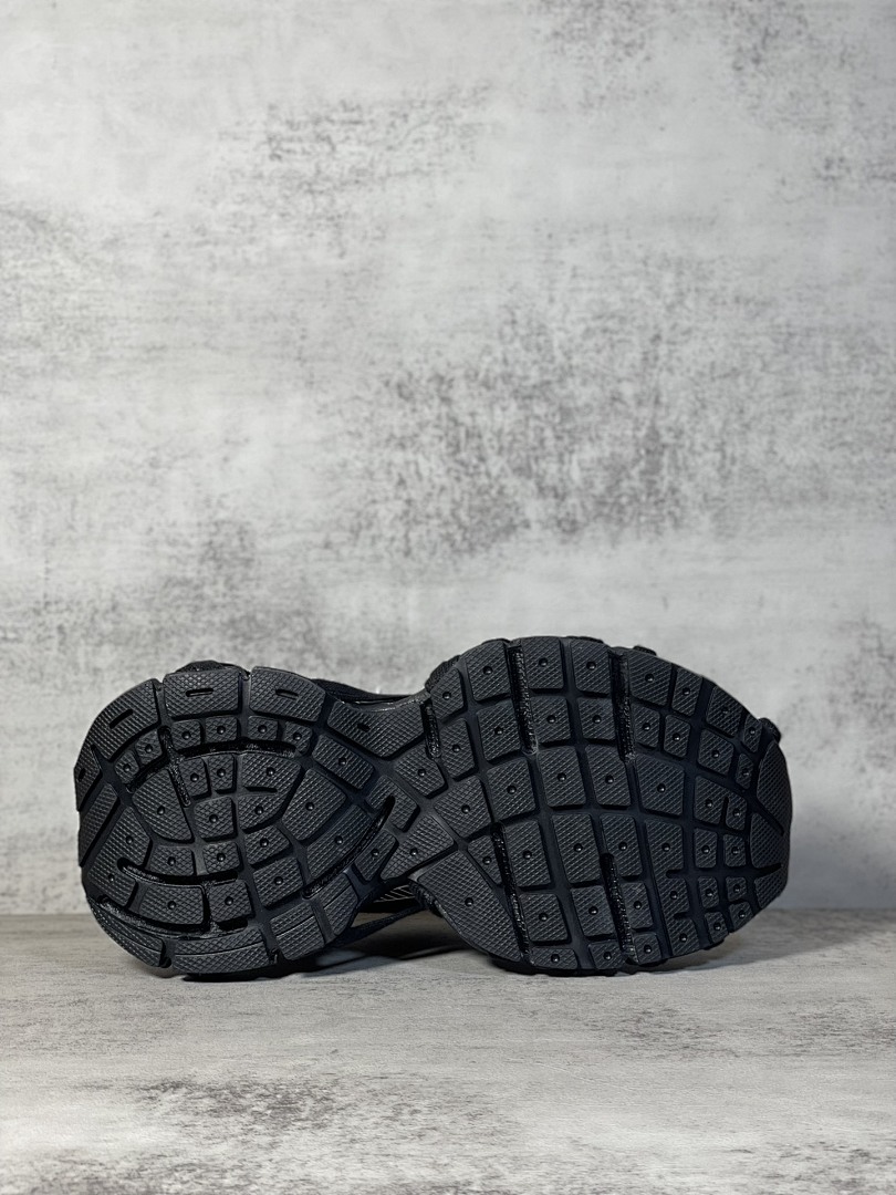Balenciaga 3XL Extreme Lace - Image 23