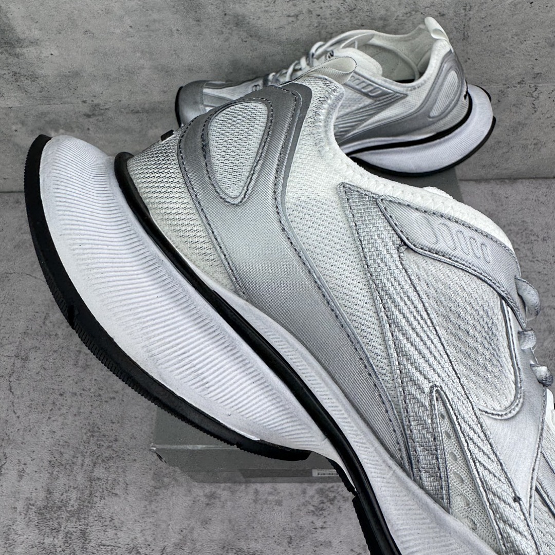 Balenciaga Circuit - Image 3