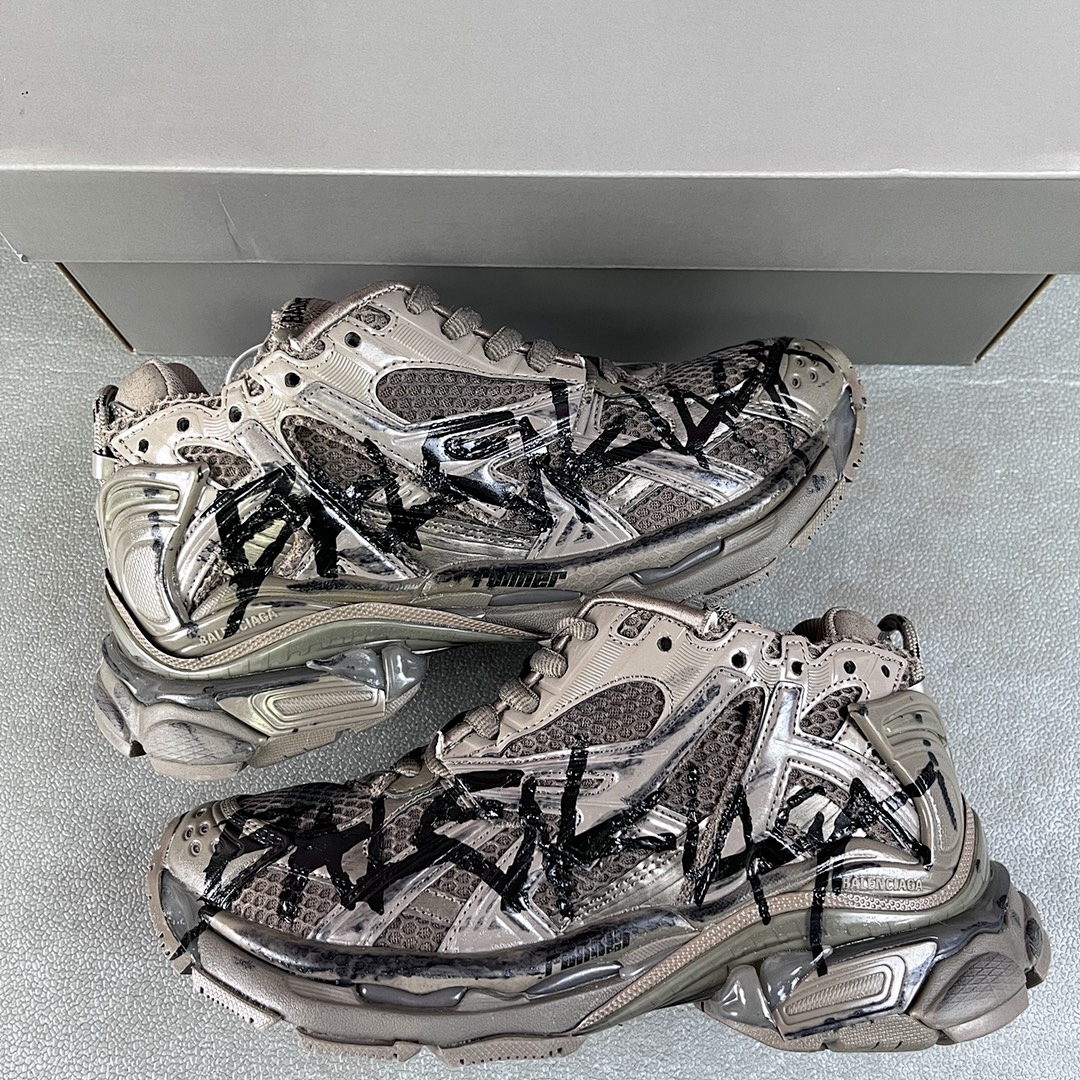 Balenciaga Runner - Image 20