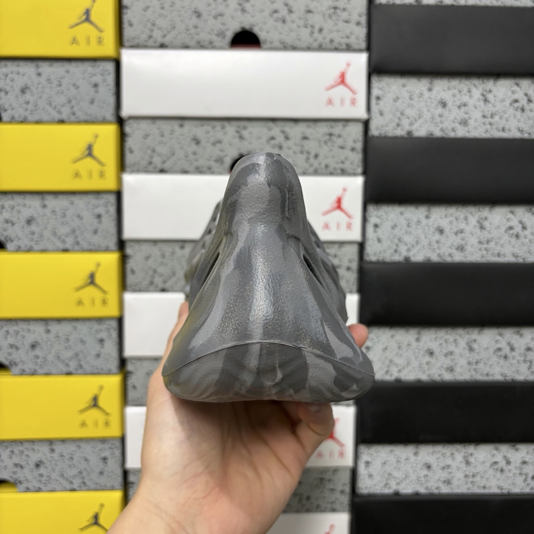 Adidas Yeezy Foam RNR MX Granite Clogs - Image 4