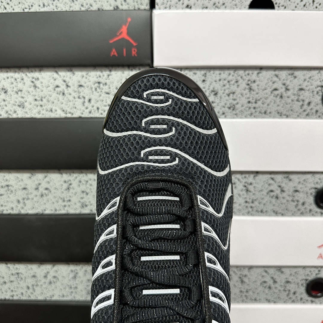 Nike Air Max Plus Premium Black Reflective (Silver) - Image 4
