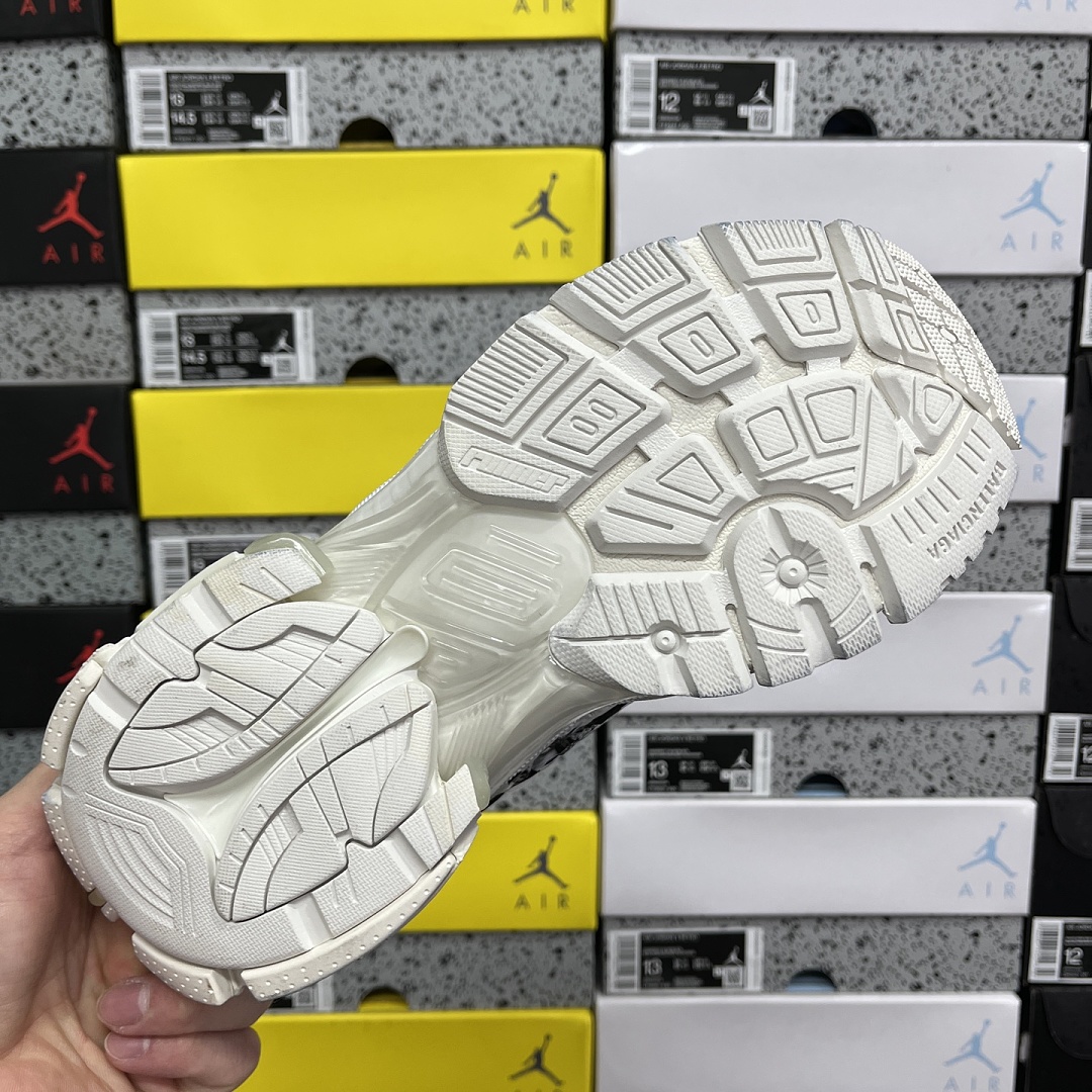 Balenciaga BLCG Runner 7 Gen - Image 5