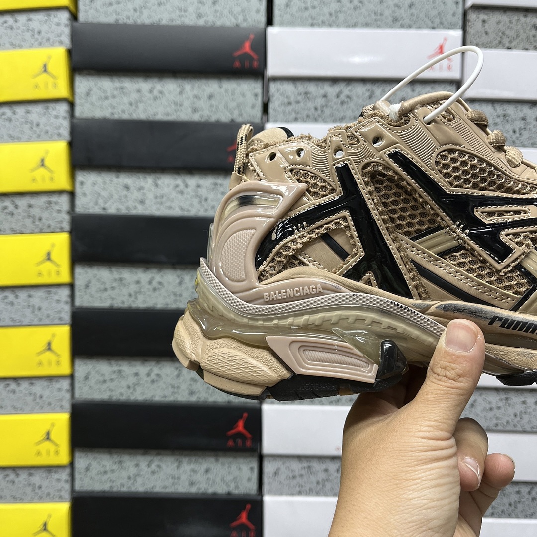 Balenciaga BLCG Runner - Image 86