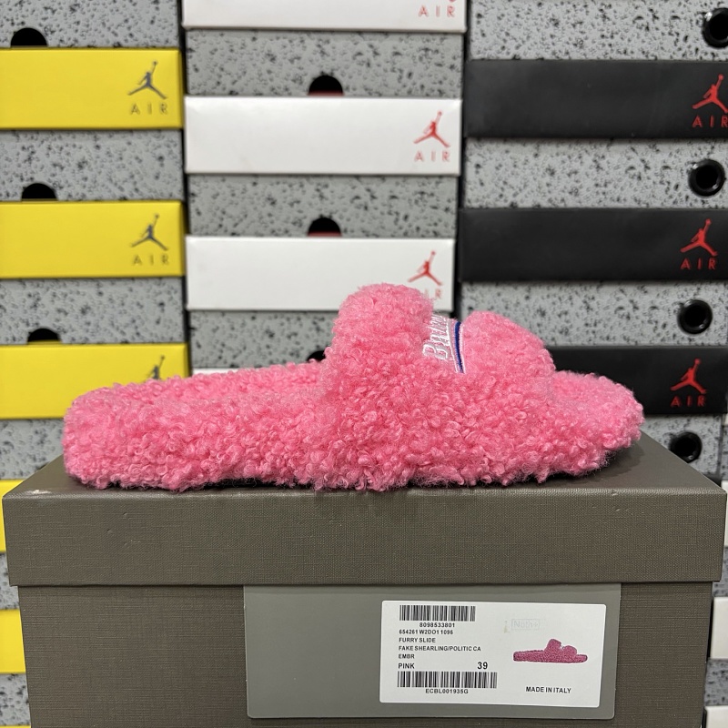 Balenciaga BLCG Furry Slide (Pink)