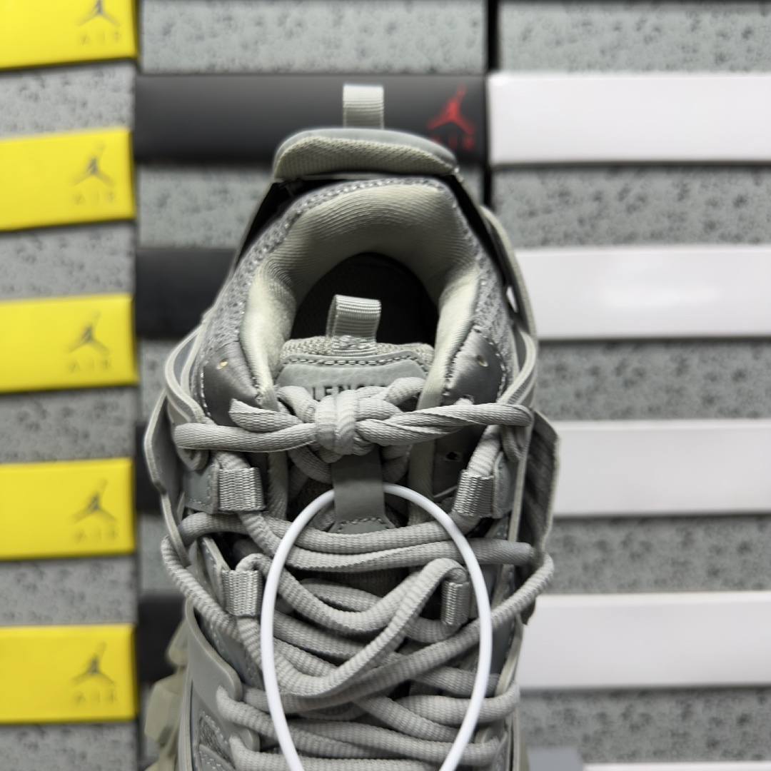 Balenciaga BLCG Track 4162 (Grey) - Image 2