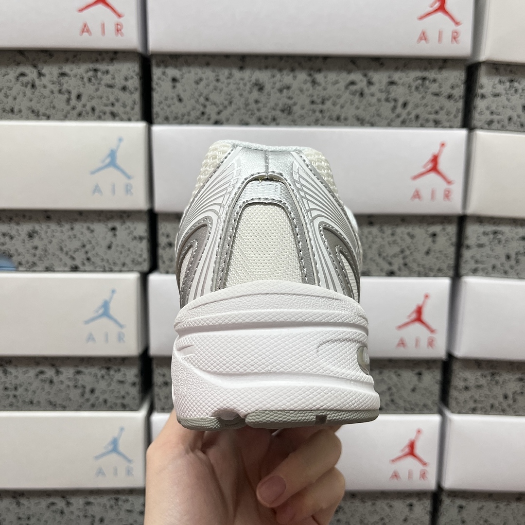 New Balance 740V2 White Silver Reflection - Image 3