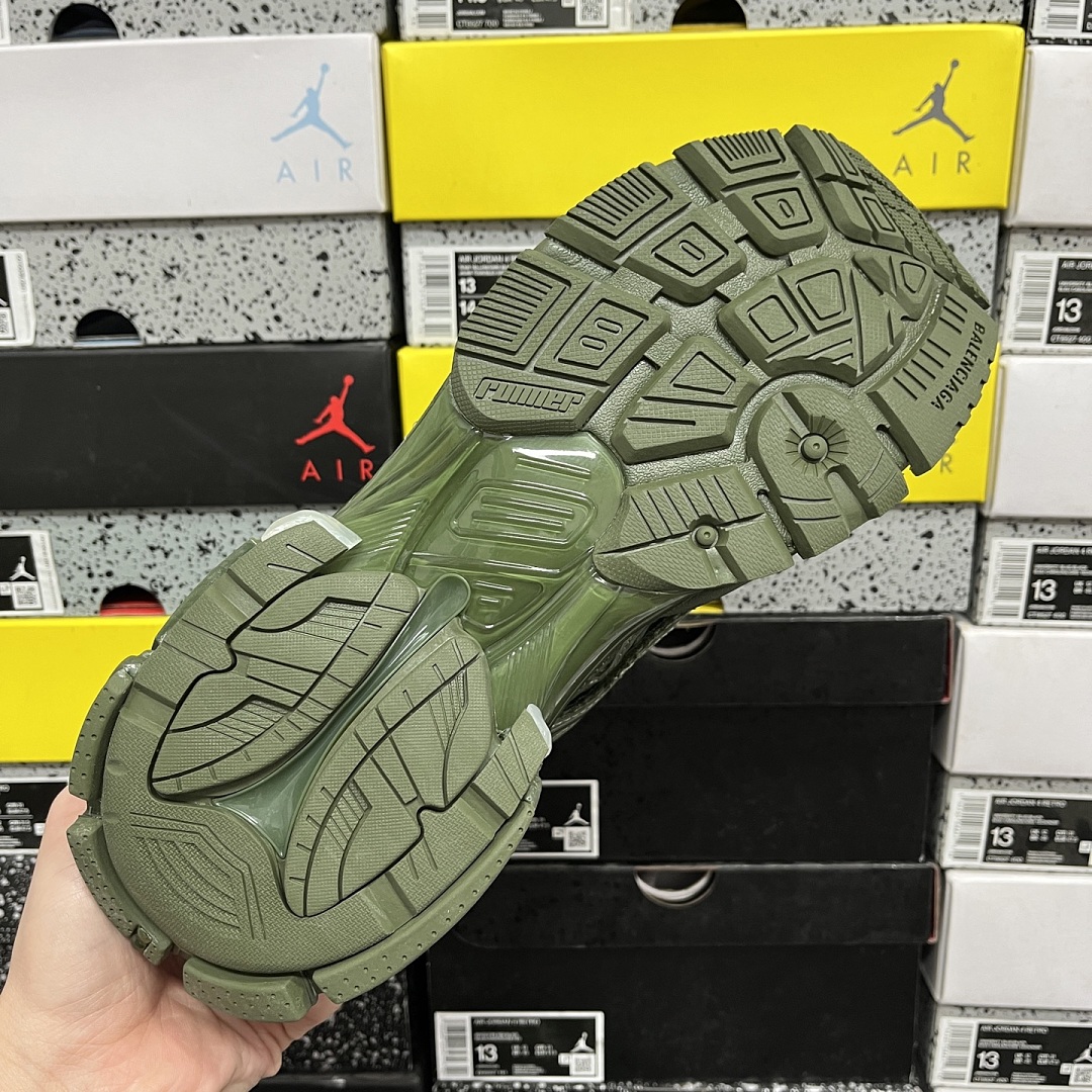 Balenciaga BLCG Runner 7.0 - Image 9