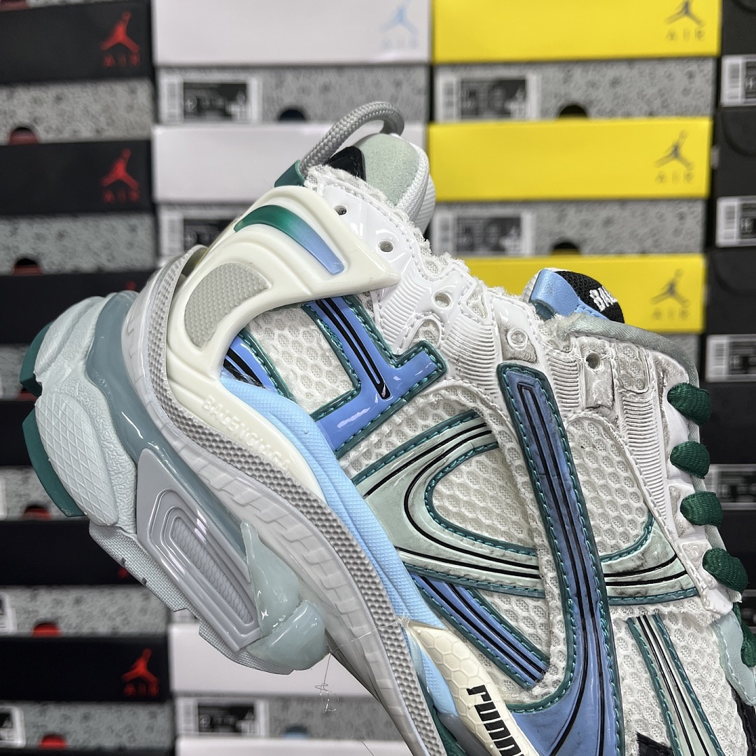 Balenciaga BLCG Runner 7.5 - Image 4