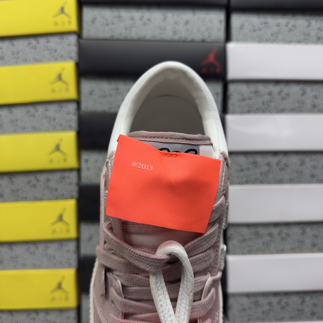 Off-White 3.0 Off Court Low - Image 6