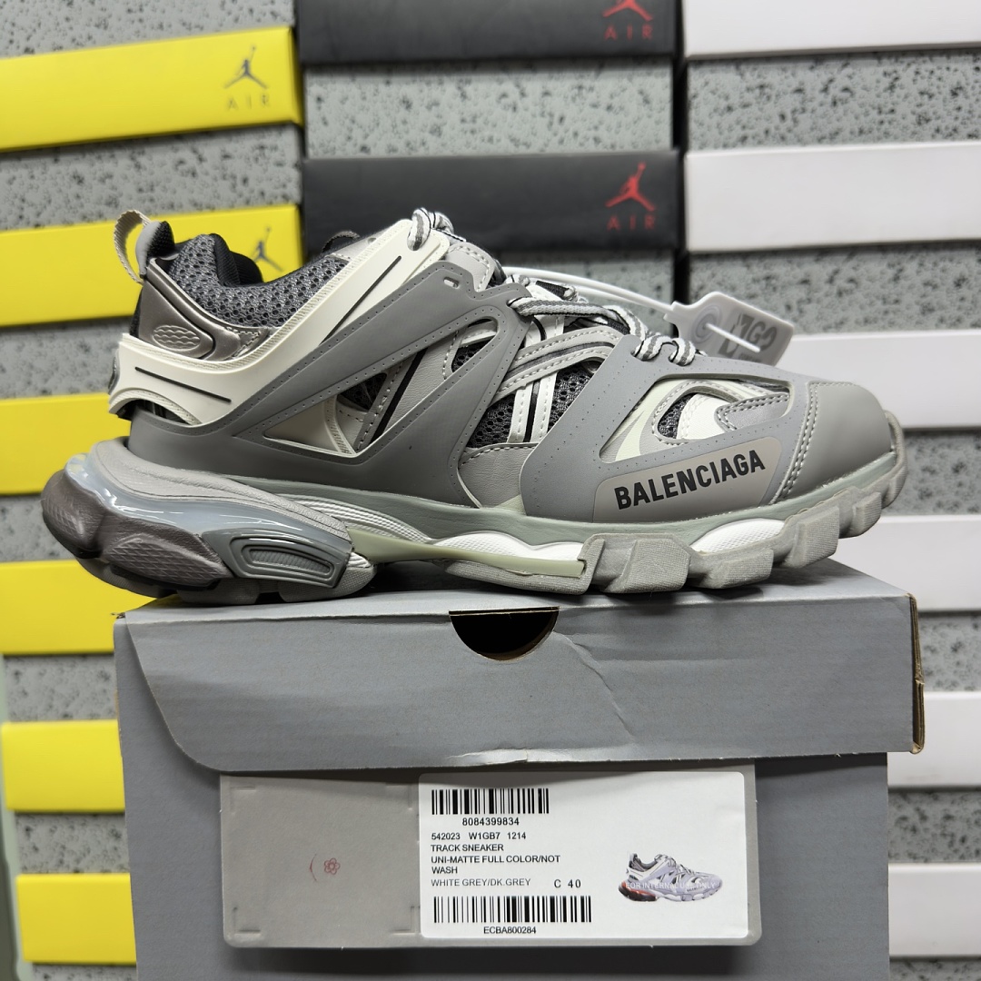 Balenciaga BLCG Track LED 3.0 (Grey)