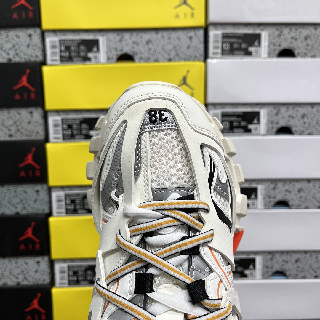 Balenciaga BLCG Track 3.0 - Image 3