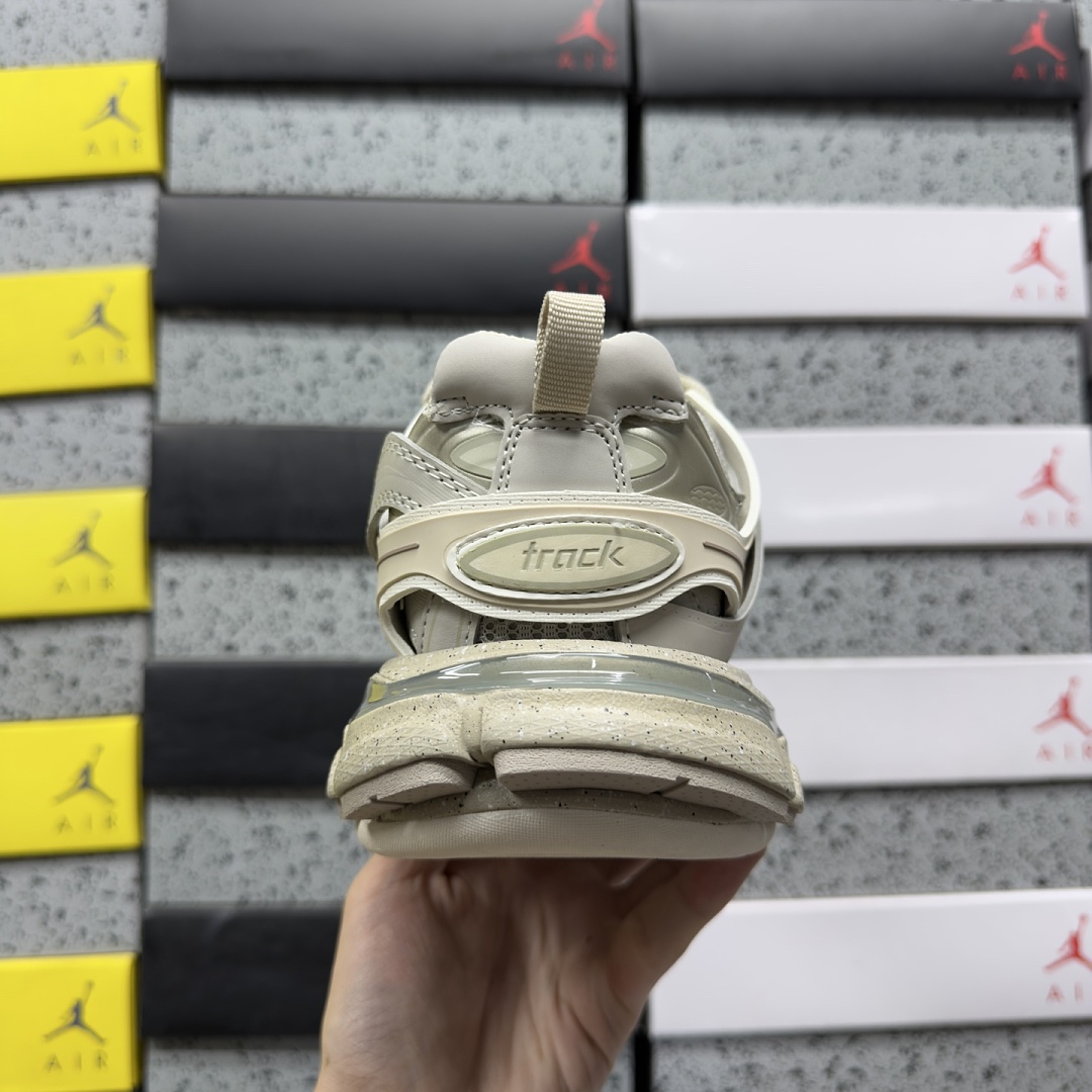 Balenciaga BLCG Track 9697 Off White Label - Image 8