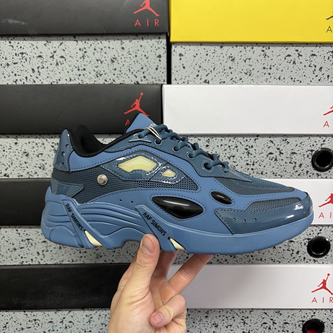 On Running Raf Simons Cylon-21 - Image 10