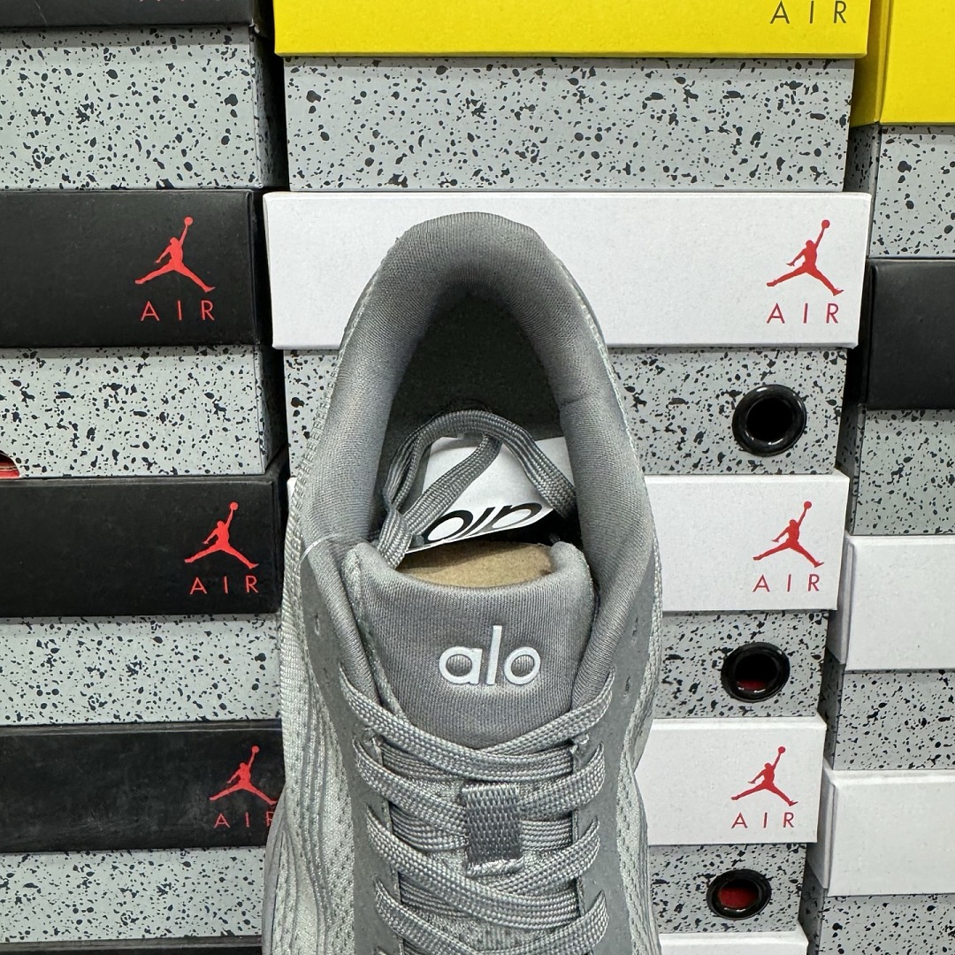 Alo Yoga Rnner A0590U_GREY - Image 6