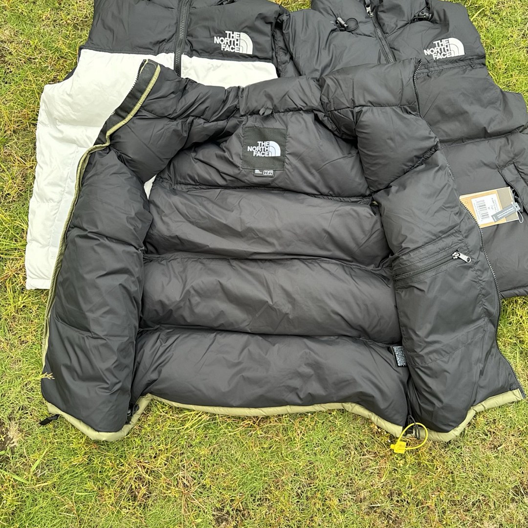 The North Face TNF 1996 Retro Nuptse Vest - Image 64