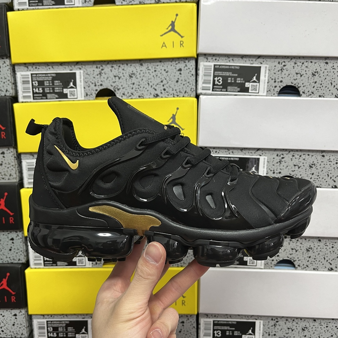 Nike Air VaporMax Plus - Image 7