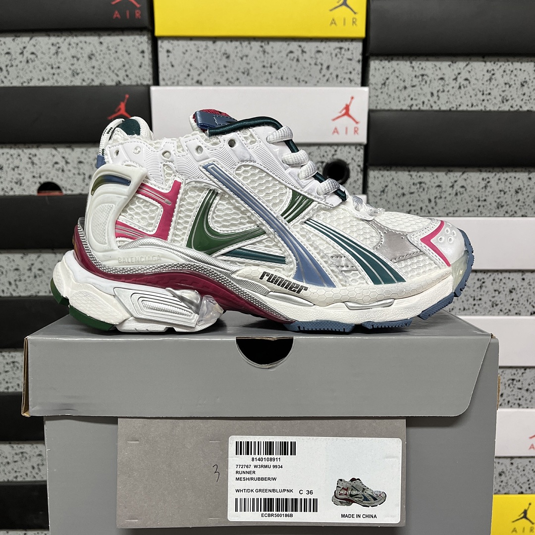 Balenciaga BLCG Runner 7.5