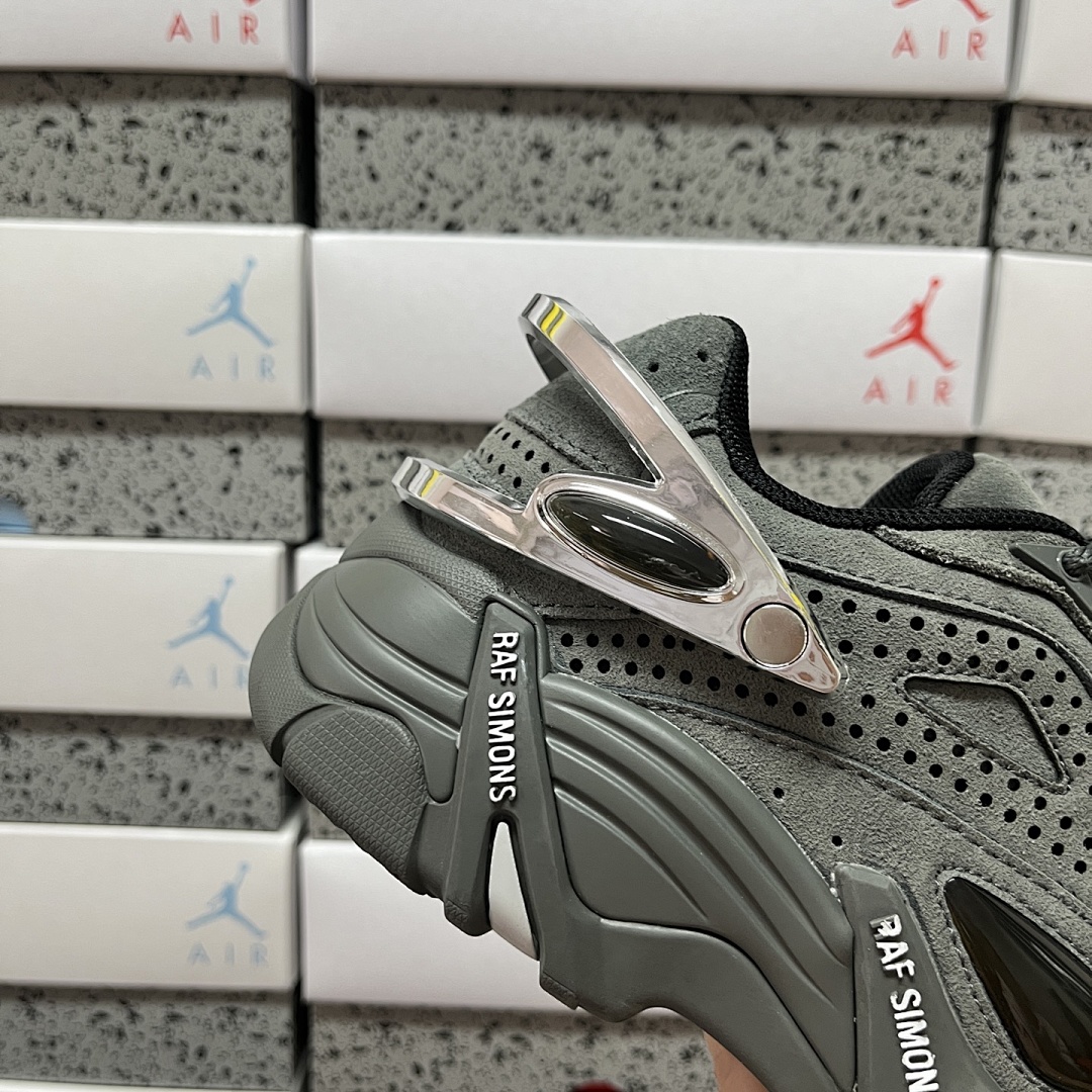 On Running Raf Simons Cylon-21 Grey 003L - Image 7