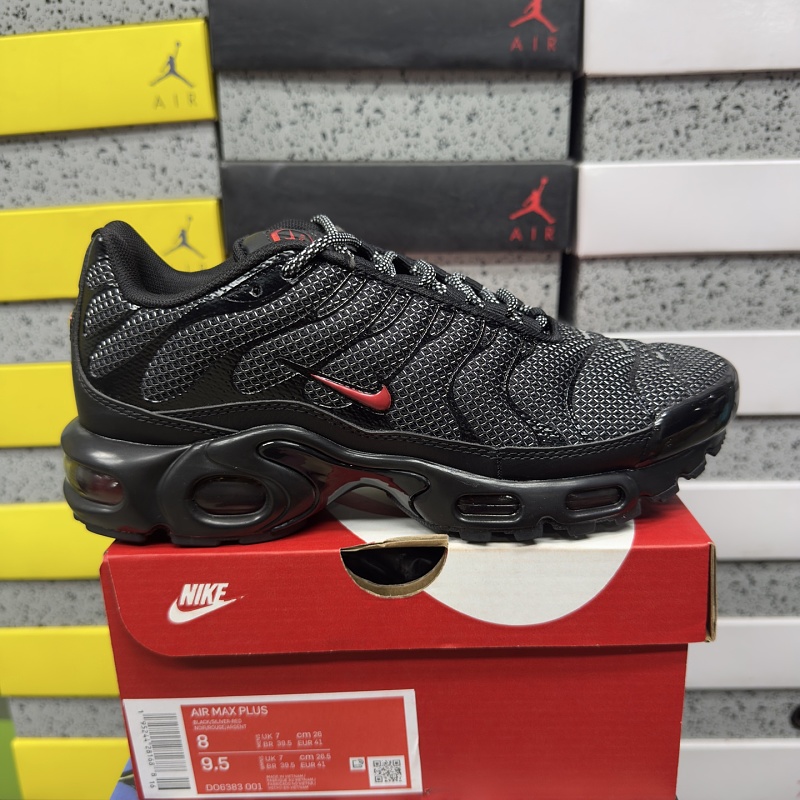 Nike Air Max Plus Metal Mesh (Black Red)