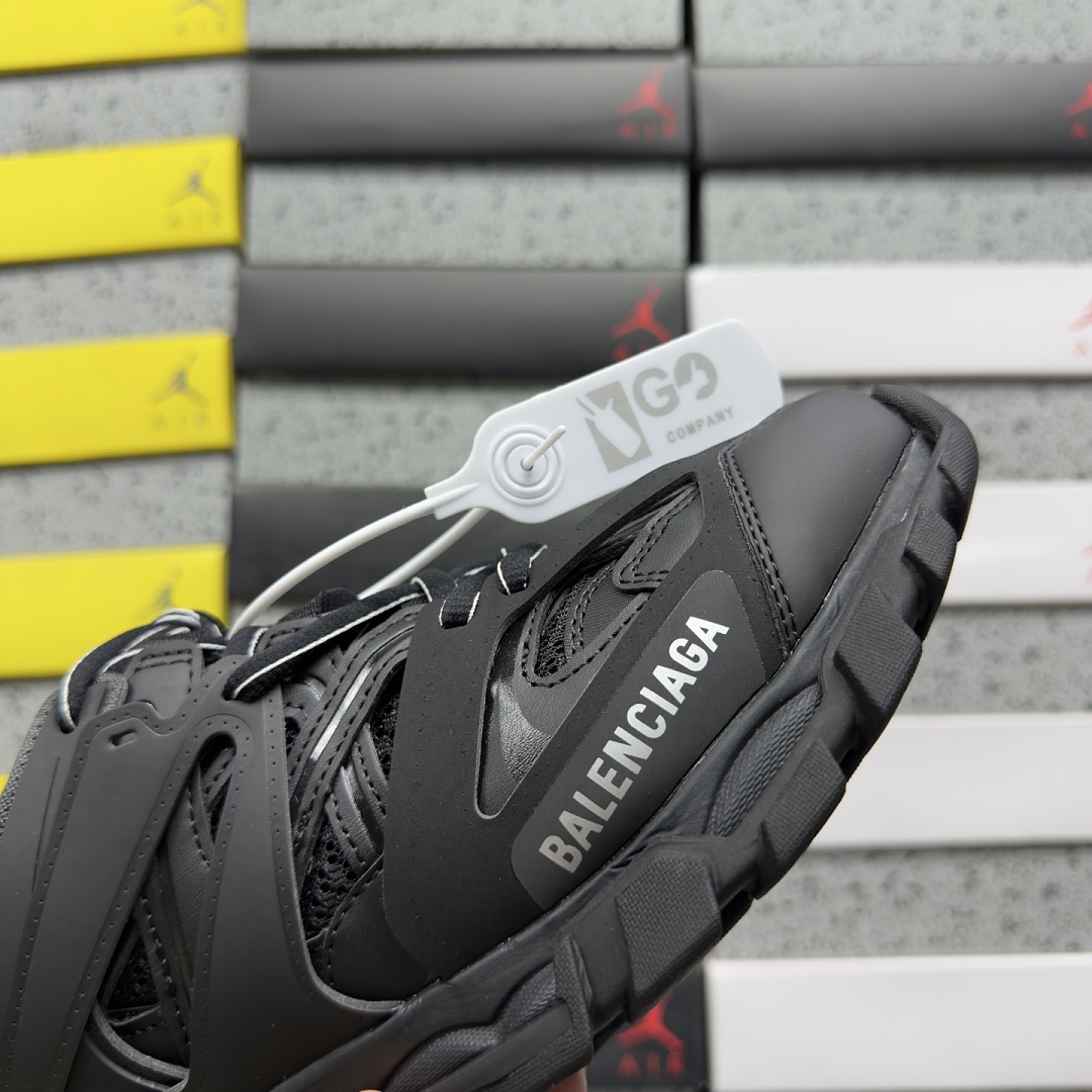 Balenciaga BLCG Track 1000 Triple Black White Label - Image 4