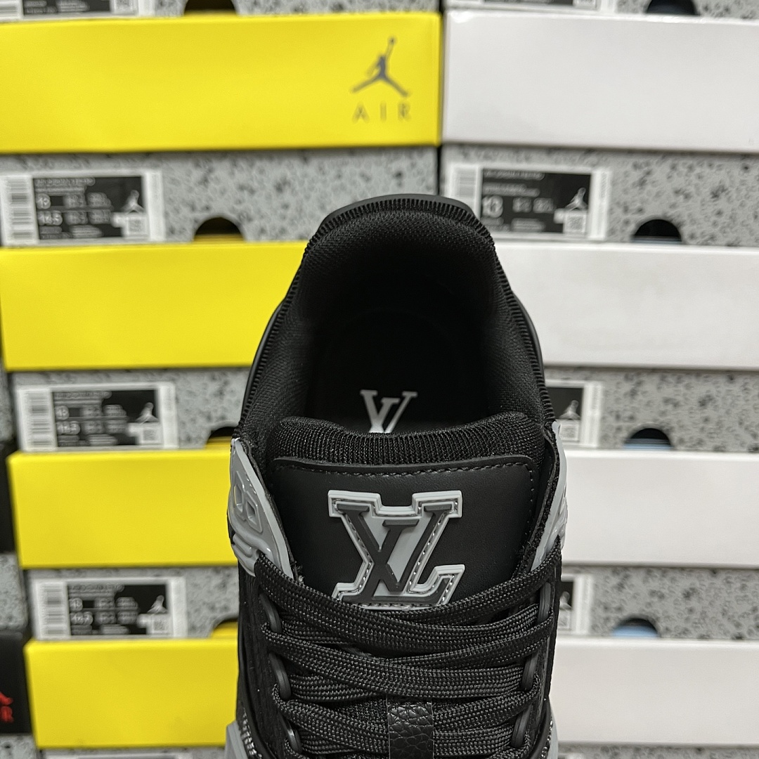 Louis Vuitton Trainer 1-9 - Image 6