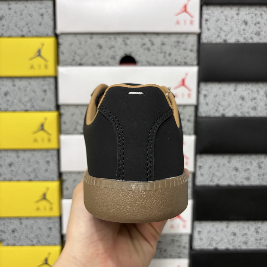 On Running Maison Margiela Replica - Image 11