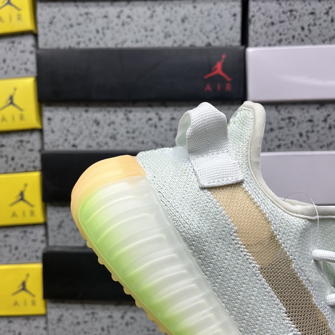 Adidas Yeezy Boost 350 V2 - Image 2