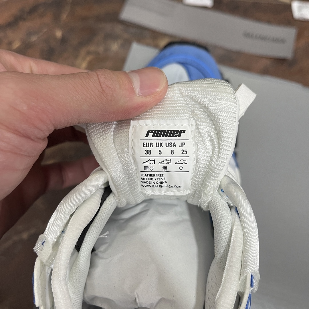 Balenciaga BLCG Runner 7.5 - Image 10