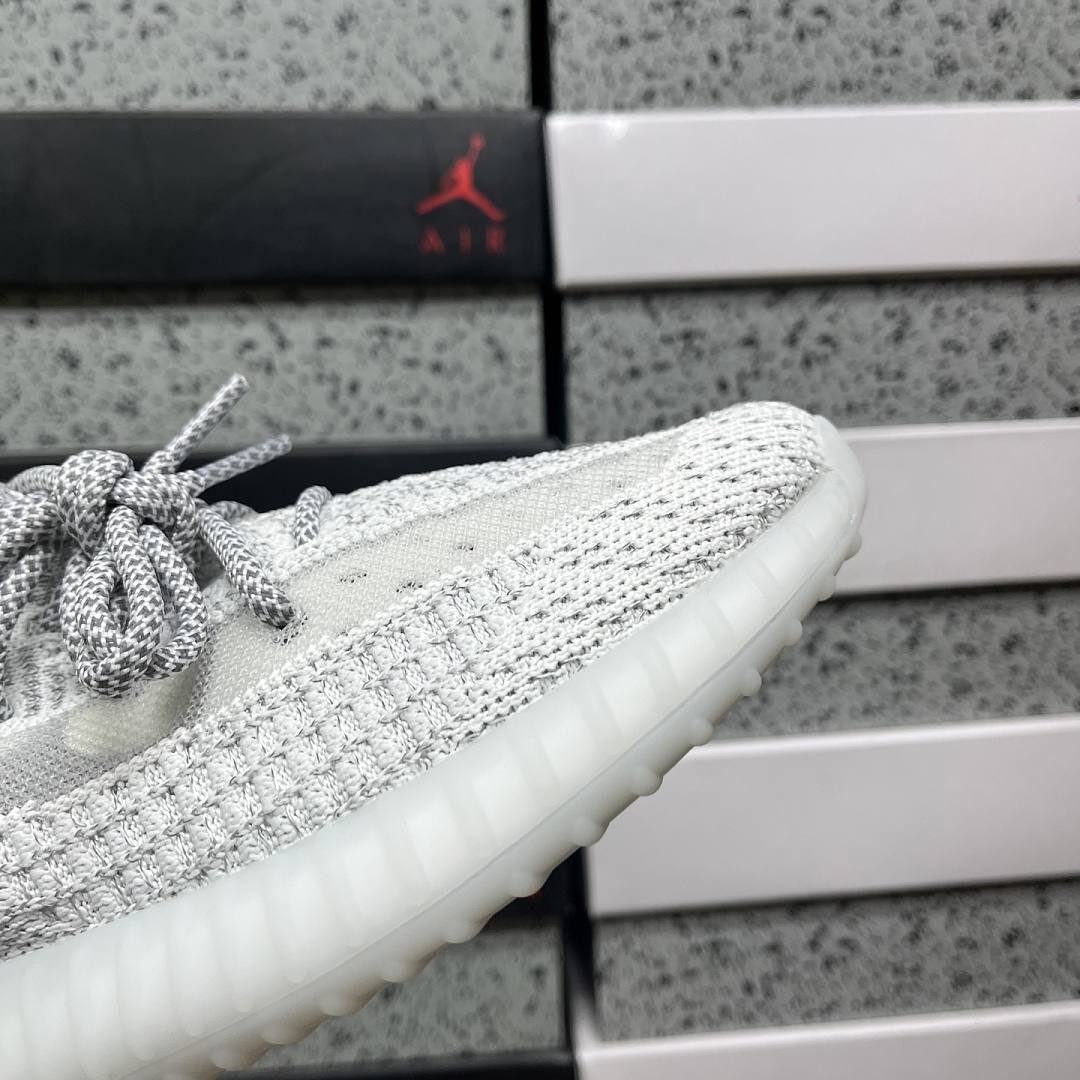 Adidas Yeezy Boost 350 V2 - Image 9
