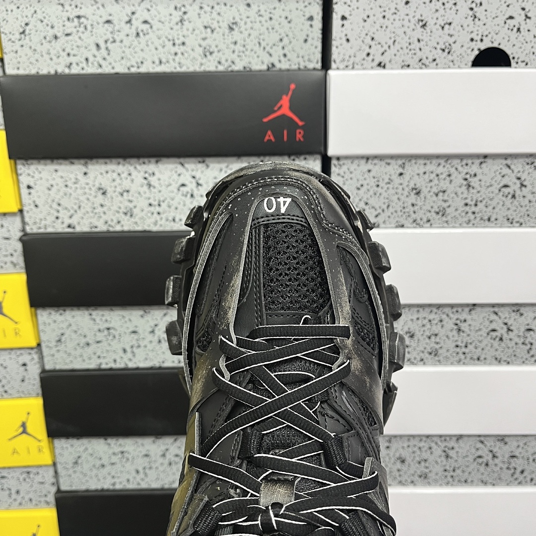 Balenciaga Track - Image 8