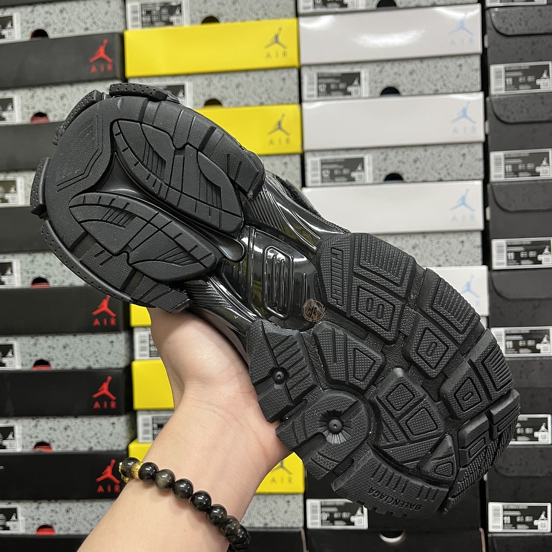 Balenciaga BLCG Runner 7.0 A9 1000 - Image 6