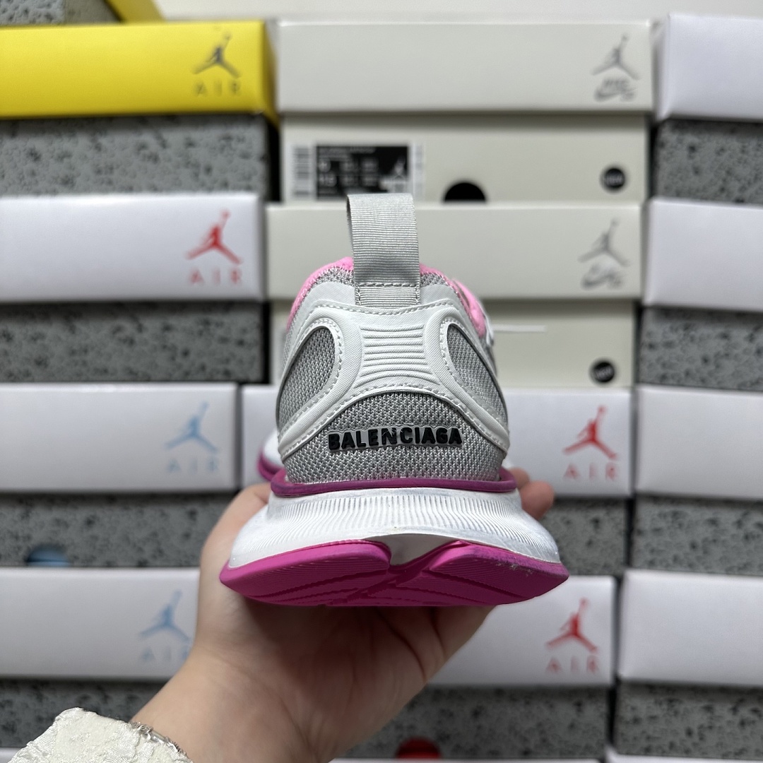 Balenciaga Circuit - Image 5