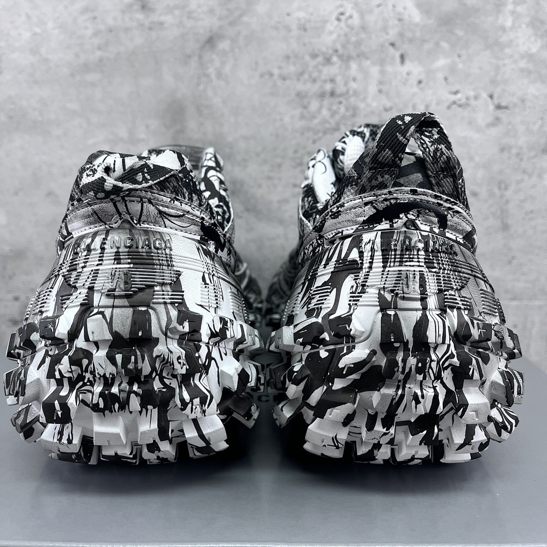 Balenciaga Defender - Image 19