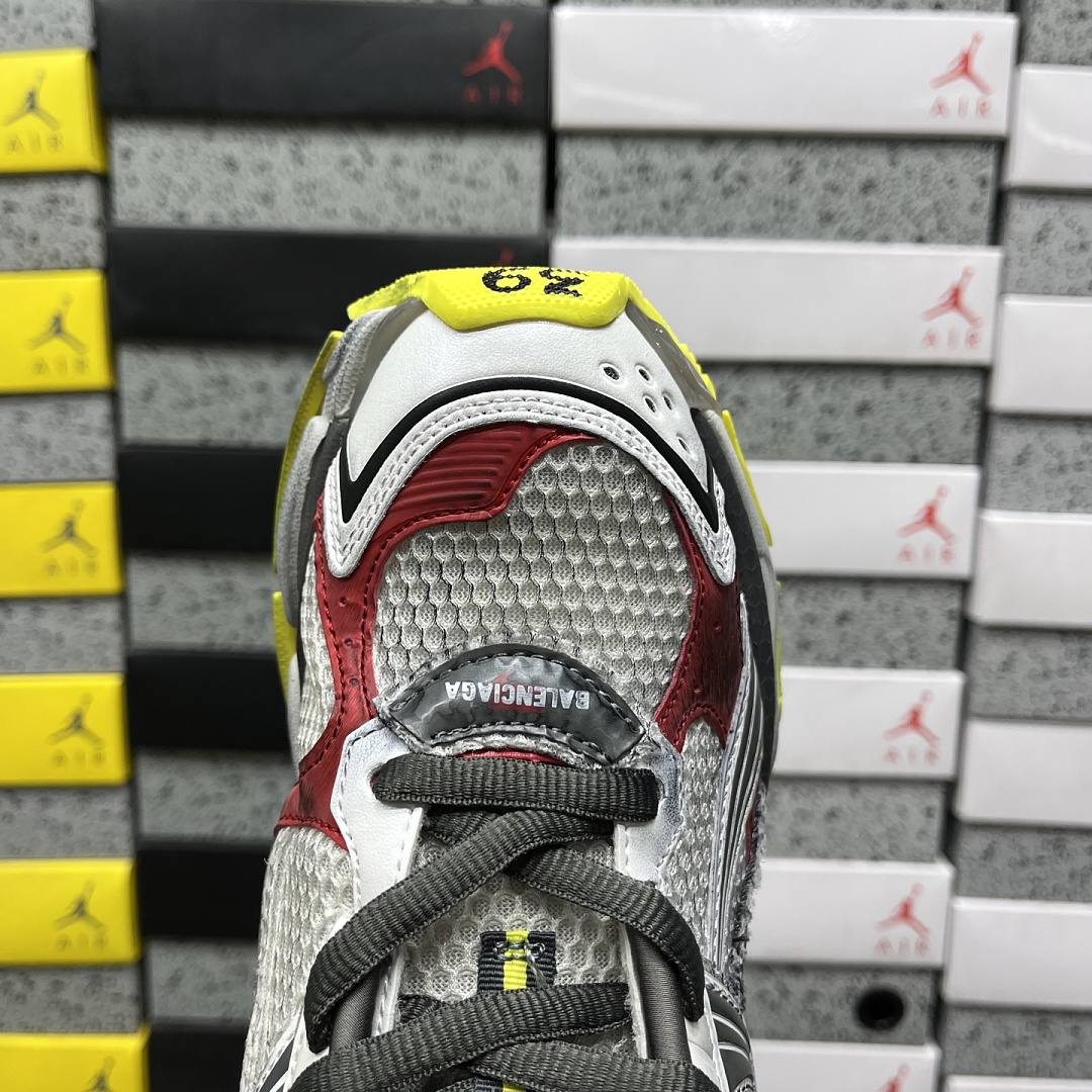 Balenciaga BLCG Runner - Image 49