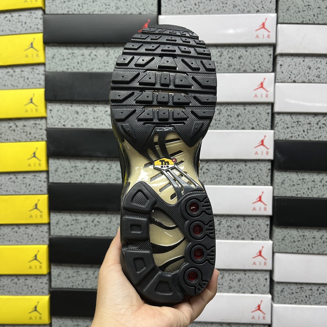Nike Air Max Plus Black Honey - Image 7
