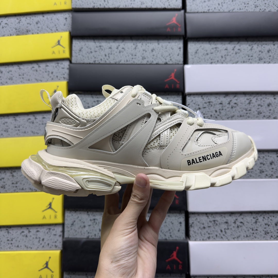 Balenciaga BLCG Track 4162 Off White Black Label - Image 3