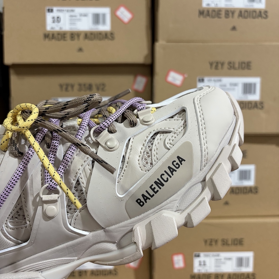 Balenciaga Track Trail Laces 3.0 - Image 5