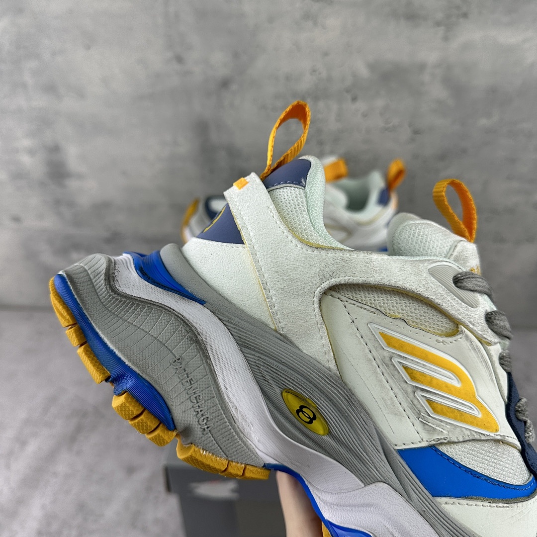 Balenciaga Cargo - Image 25