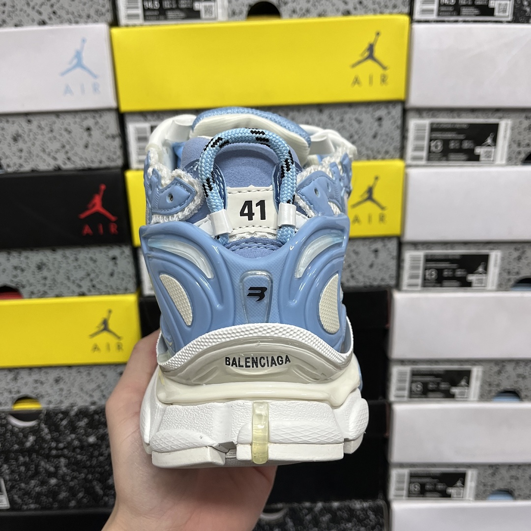 Balenciaga BLCG Runner 7.0 - Image 10