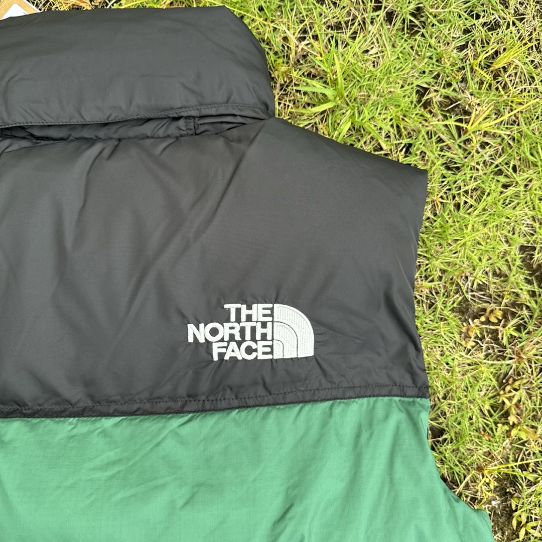 The North Face TNF 1996 Retro Nuptse Vest - Image 50