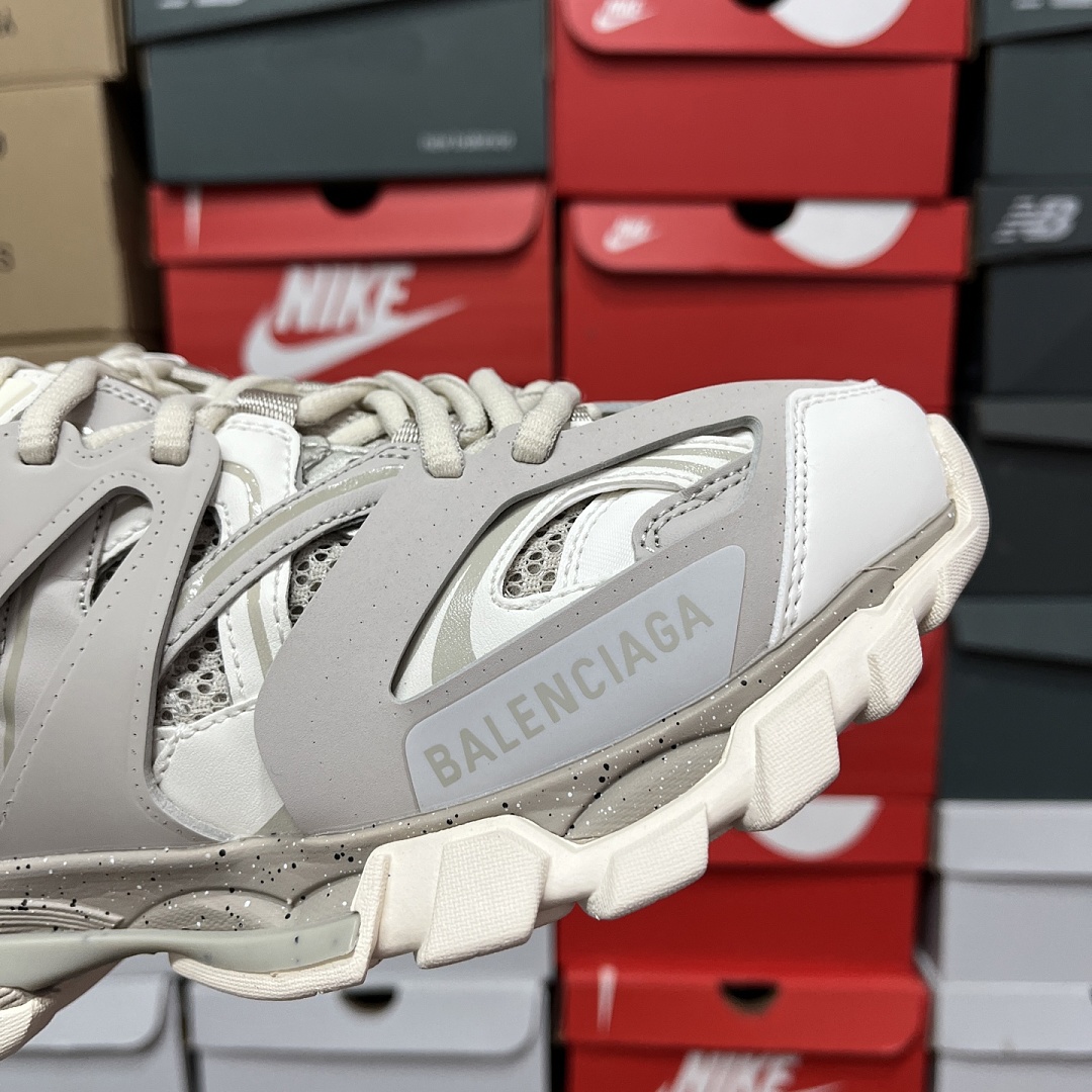 Balenciaga BLCG Track - Image 9