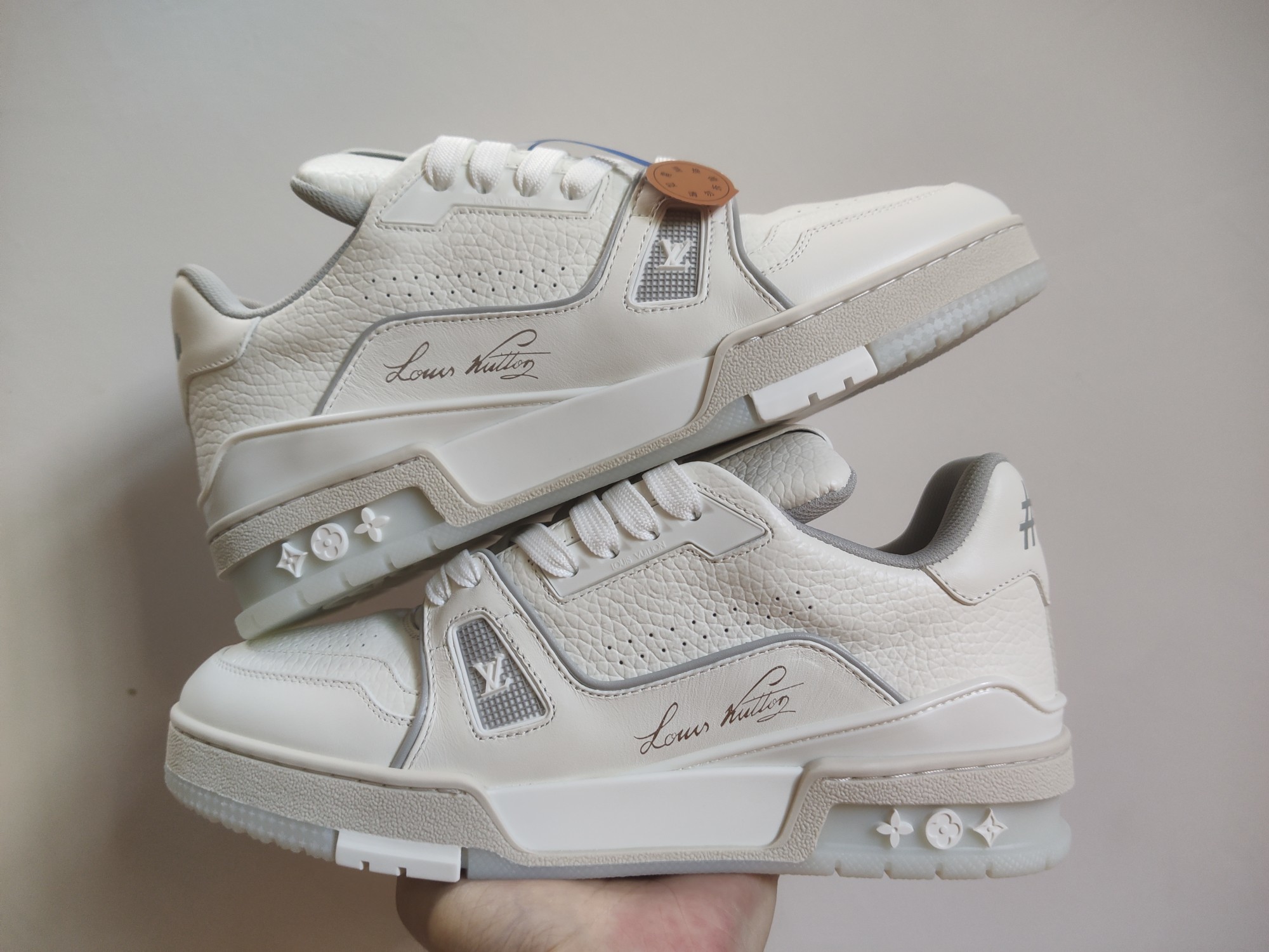 Louis Vuitton LV Trainer White Signature - Image 10