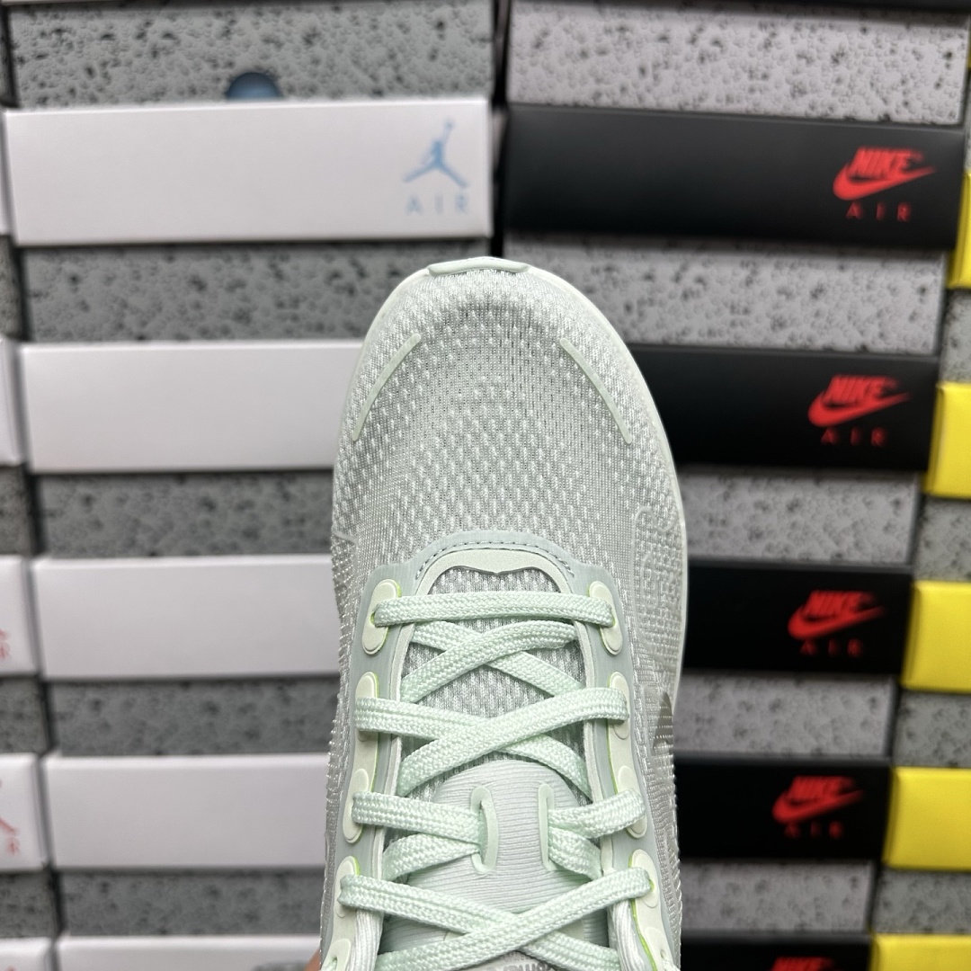 Nike Vomero Premium Barely (Green) - Image 7