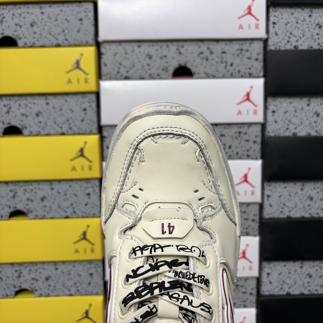 Balenciaga Hamptons Sneakers 9960 - Image 2