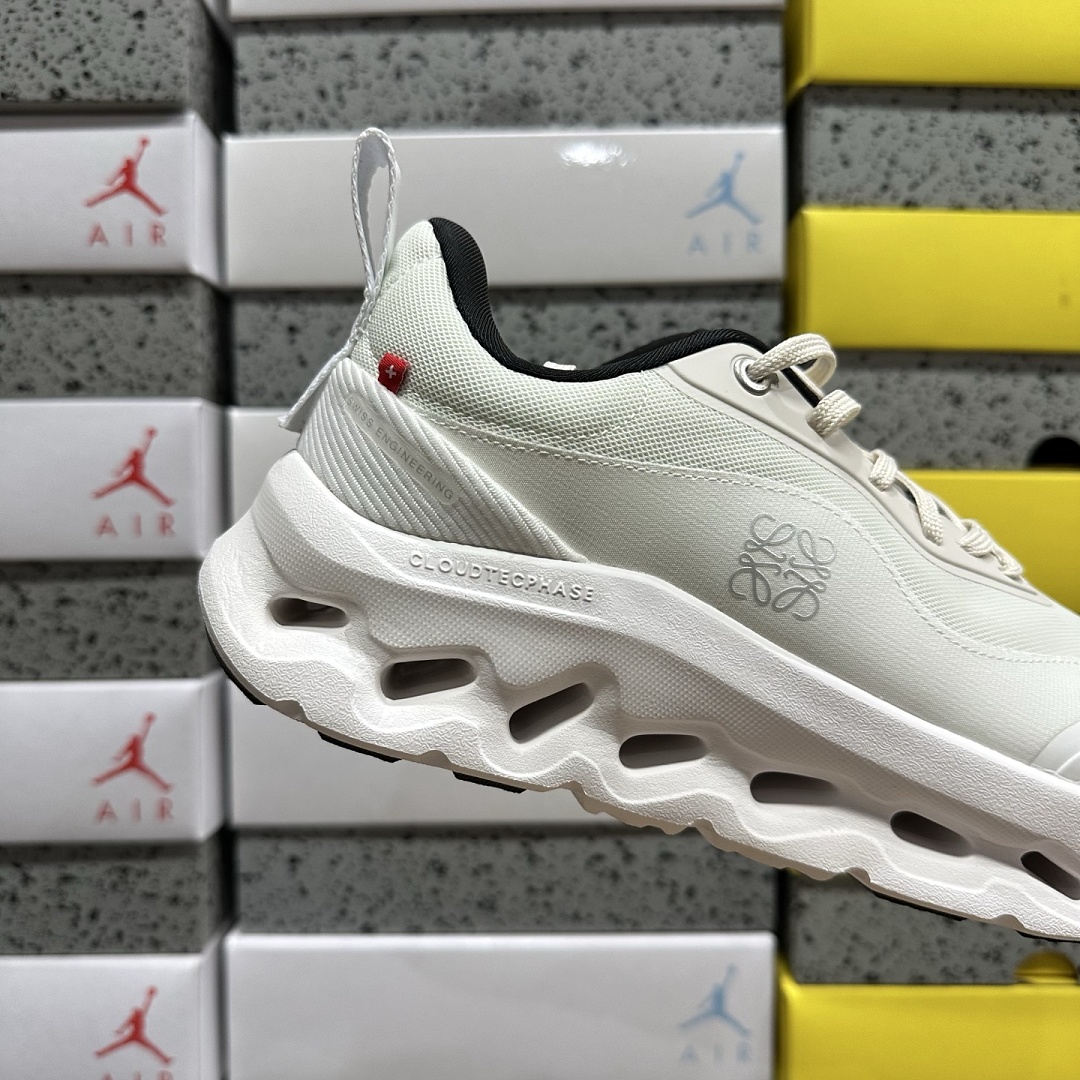 On Running Running Cloudtilt 2 LOEWE Sand White 3ME10692979 - Image 3