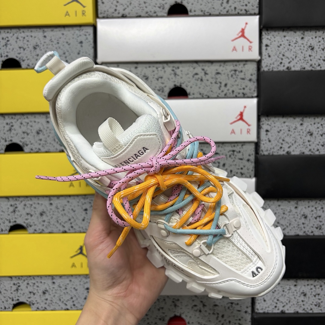 Balenciaga BLCG Track 3.0 - Image 8