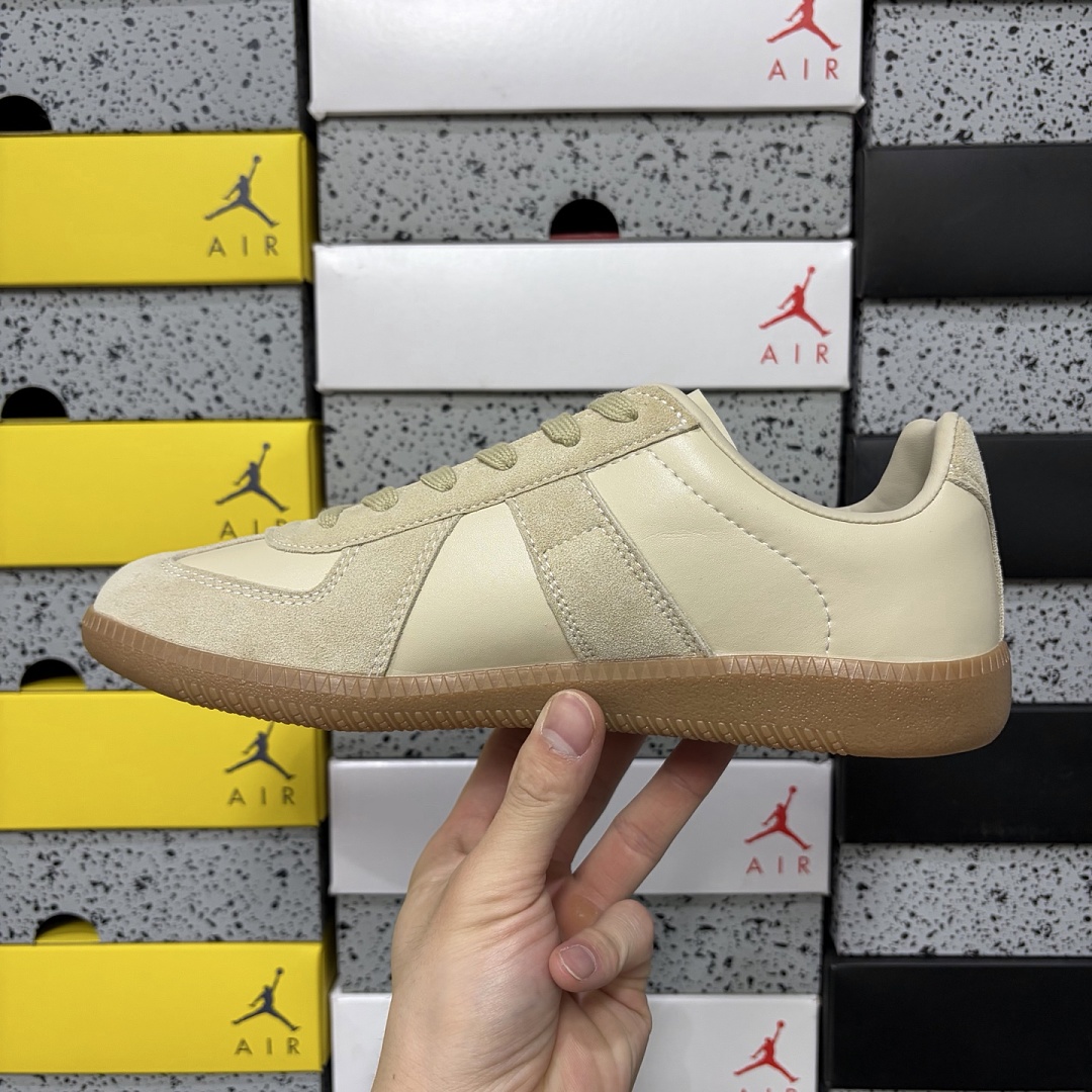 On Running Maison Margiela Replica - Image 8